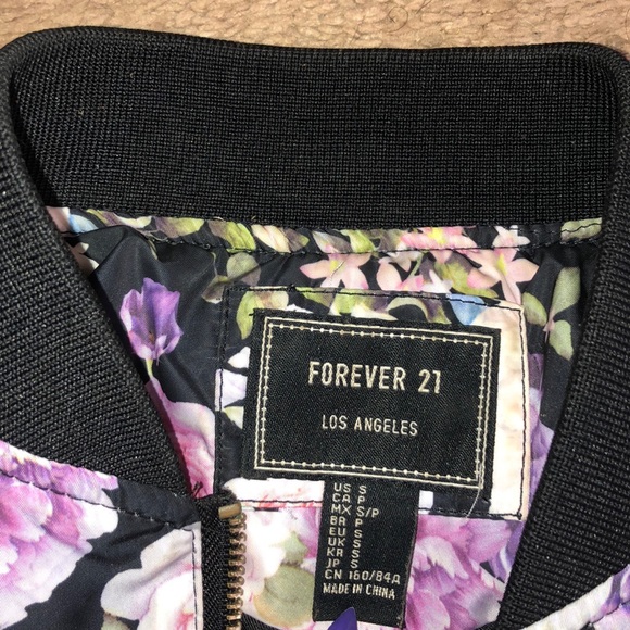 Forever21 floral Bomber jacket - Picture 4 of 4
